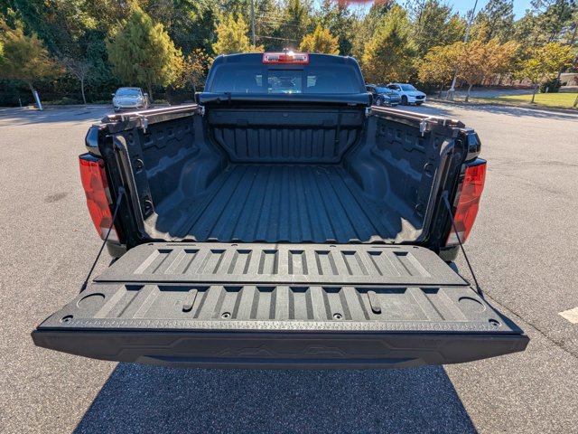 Used 2024 Chevrolet Colorado Trail Boss w/ Technology Package image 33