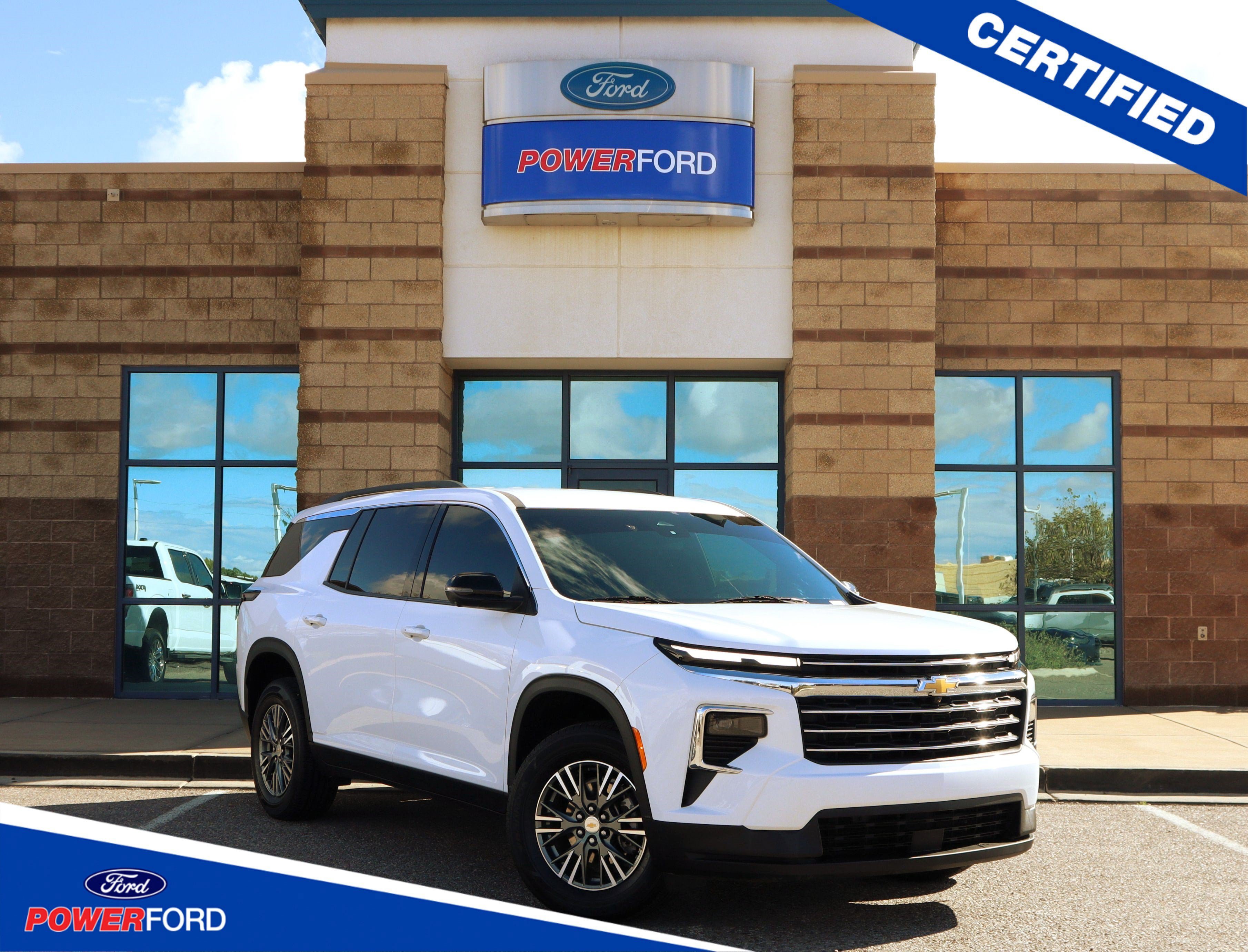 Used 2024 Chevrolet Traverse LT