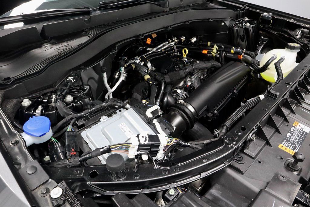 Certified 2025 Ford Explorer Active image 18