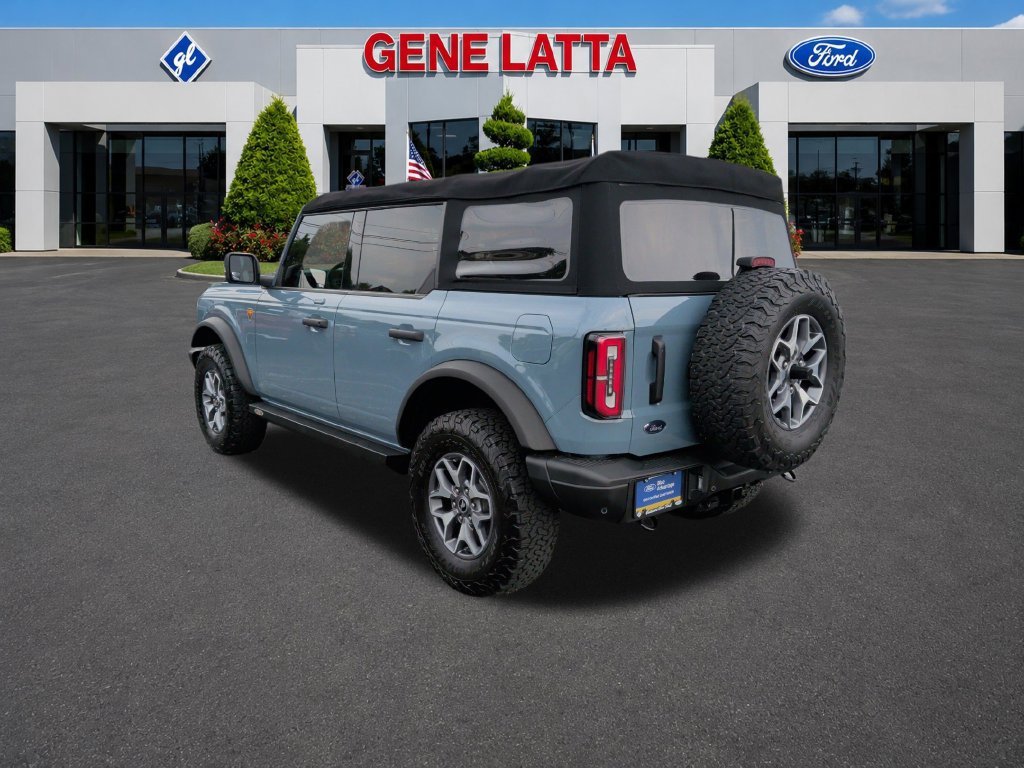 Certified 2022 Ford Bronco Badlands AWD/4WD image 5