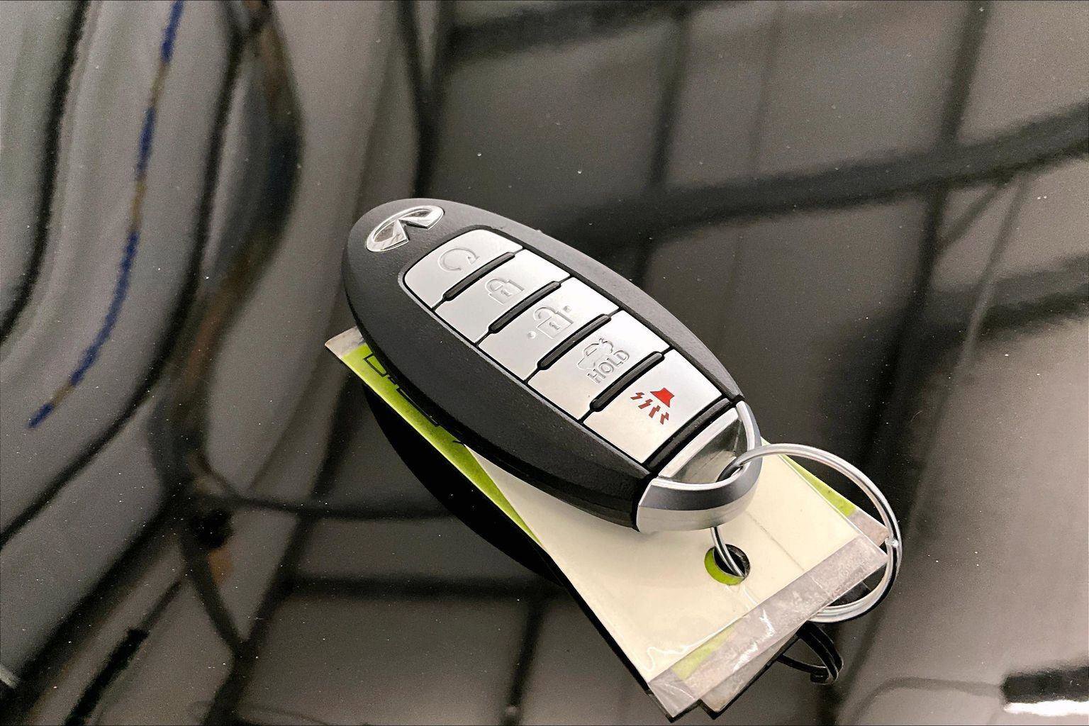 Used 2018 INFINITI Q60 3.0t Luxe w/ Sensory Package 3.0T Luxe image 9