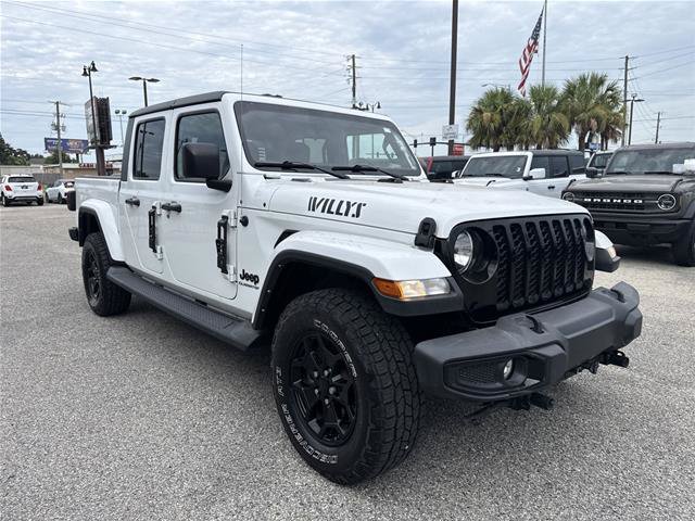 Used 2022 Jeep Gladiator Sport AWD/4WD image 15