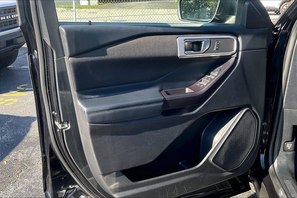 Certified 2020 Ford Explorer XLT AWD/4WD image 22