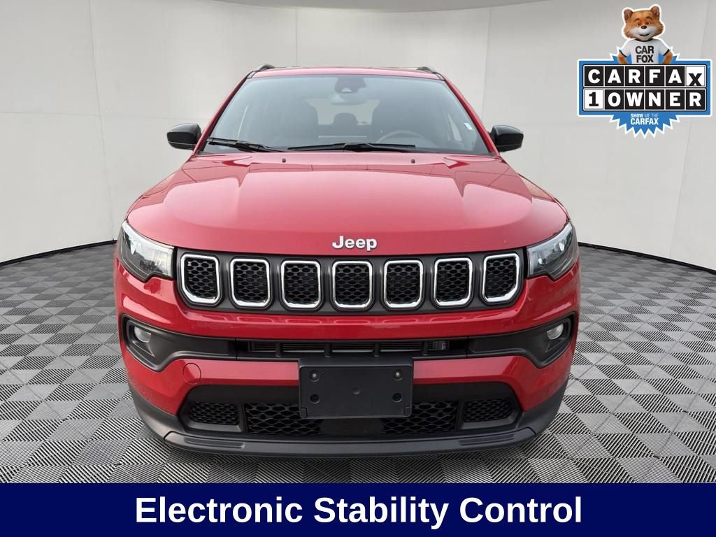 Used 2024 Jeep Compass Latitude AWD/4WD image 9