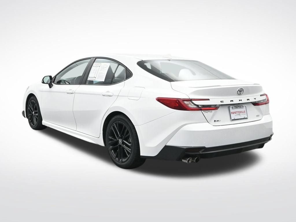 Used 2025 Toyota Camry SE FWD image 9