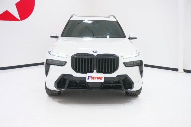 Used 2024 BMW X7 xDrive40i w/ Executive Package AWD/4WD image 2