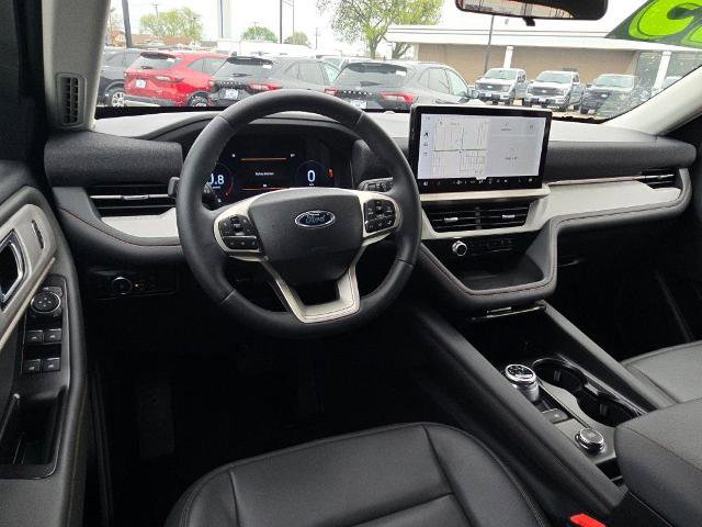Certified 2025 Ford Explorer Active w/ Active Comfort Package AWD/4WD image 20