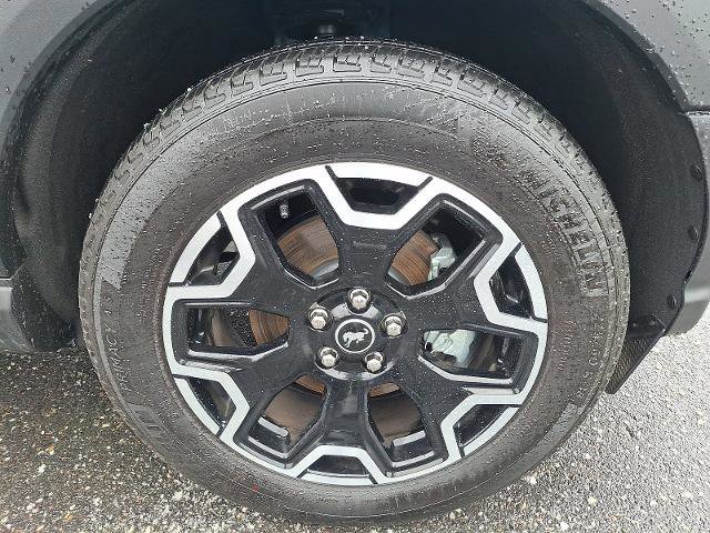 Certified 2025 Ford Bronco Sport Outer Banks w/ Outer Banks Tech Package+ AWD/4WD image 8