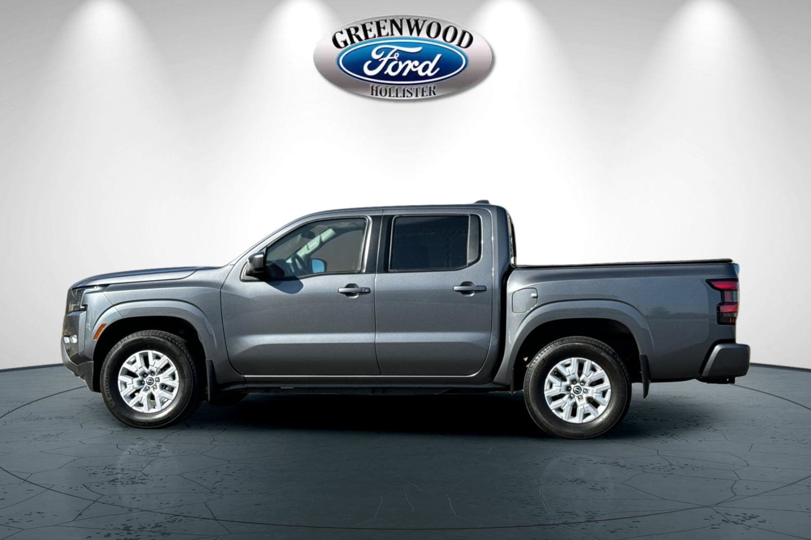 Used 2022 Nissan Frontier SV image 7