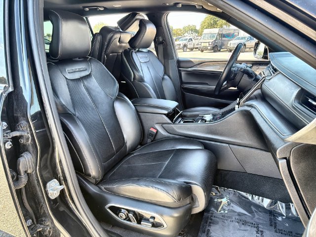 Used 2021 Jeep Grand Cherokee L Overland w/ Luxury Tech Group IV AWD/4WD image 26