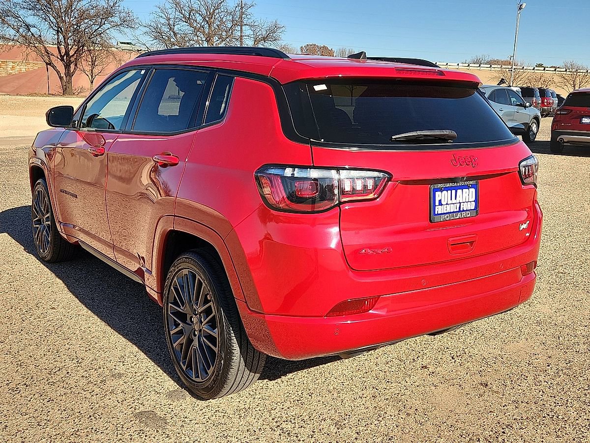 Used 2023 Jeep Compass Limited AWD/4WD image 2