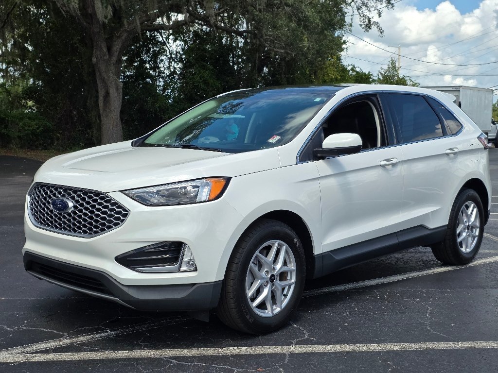 Certified 2024 Ford Edge SEL w/ Convenience Package AWD/4WD image 10