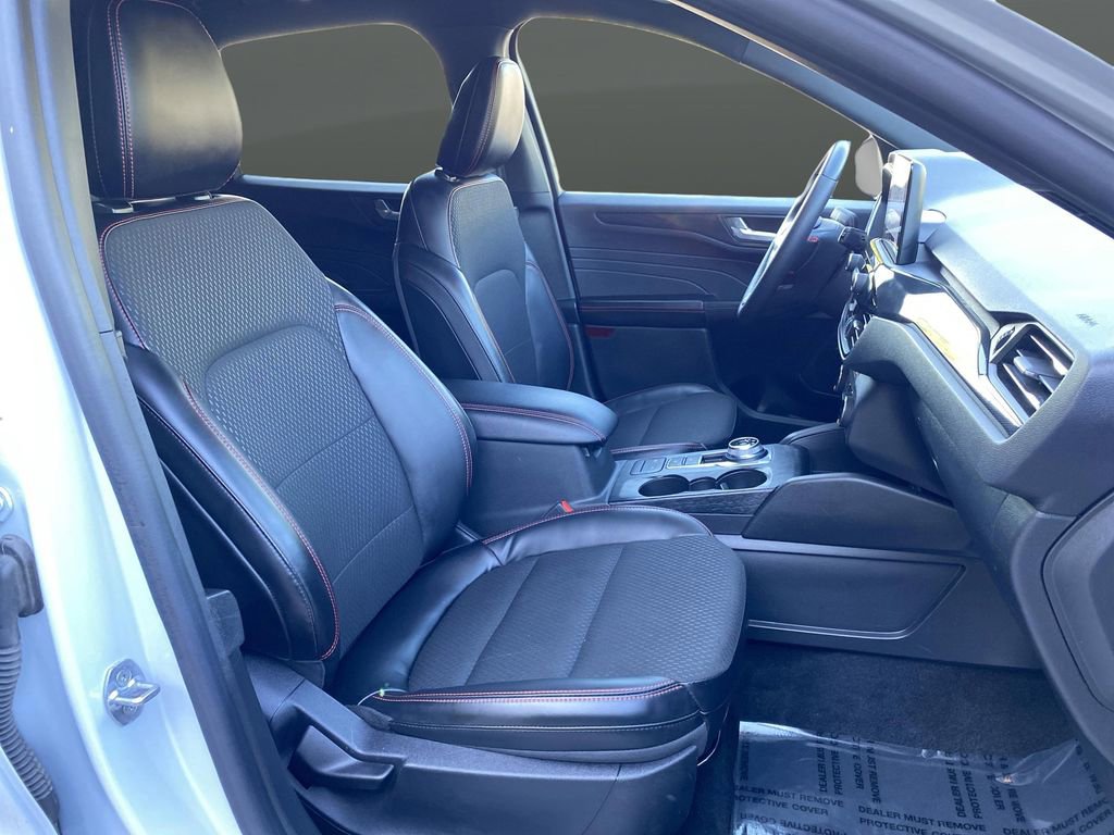 Certified 2025 Ford Escape ST-Line Select image 36