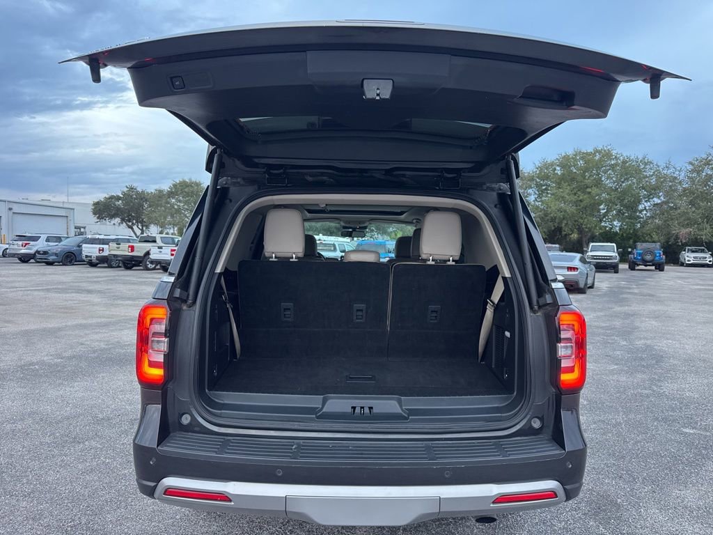 Certified 2023 Ford Expedition Limited image 13
