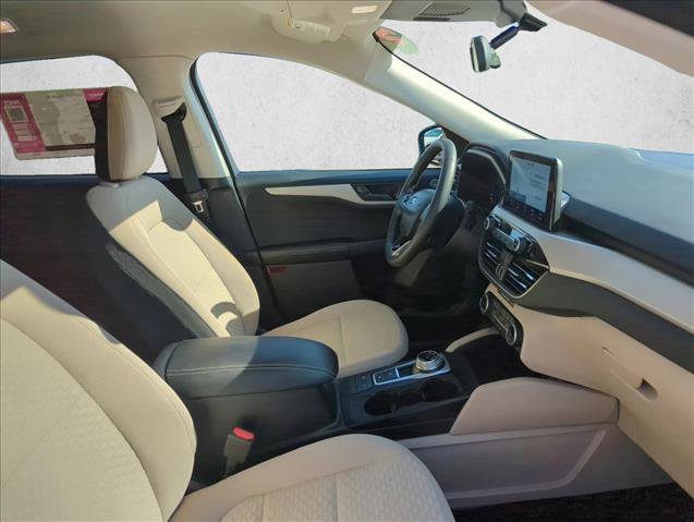 Certified 2022 Ford Escape SE w/ SE Sport Appearance Package FWD image 24