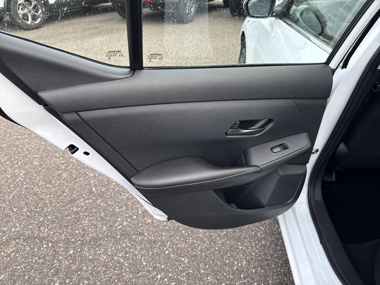 Used 2024 Nissan Sentra SV FWD image 12