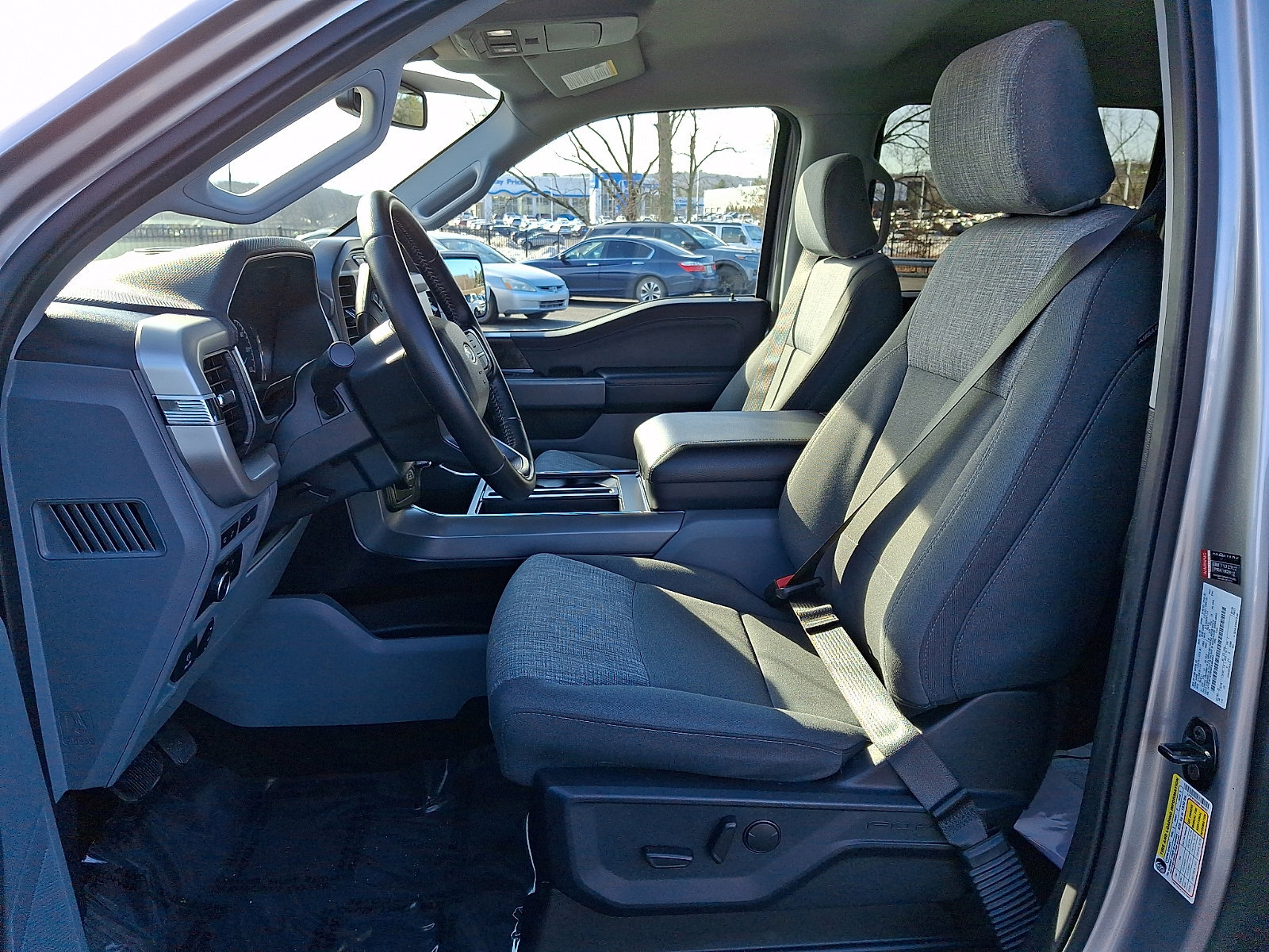 Certified 2022 Ford F150 XLT w/ Equipment Group 302A High image 13