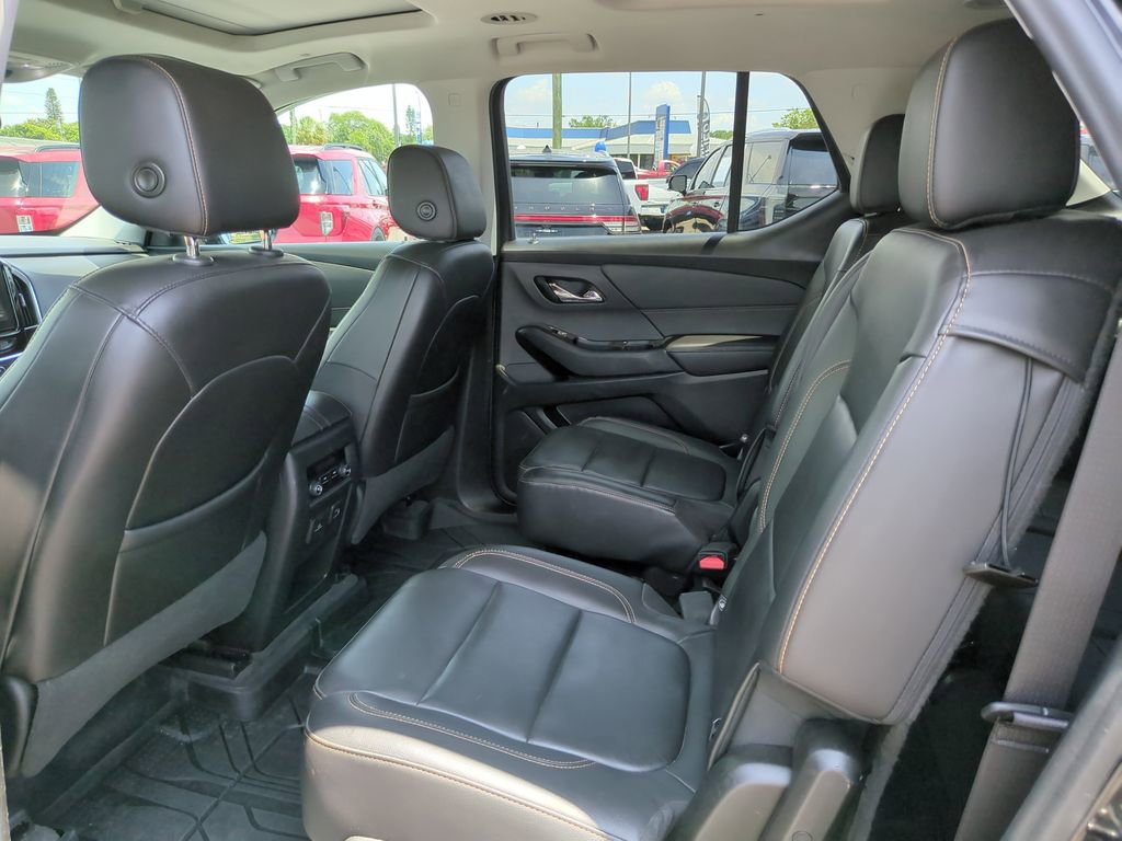 Used 2020 Chevrolet Traverse RS AWD/4WD image 22