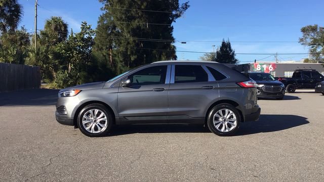 Certified 2023 Ford Edge Titanium image 2
