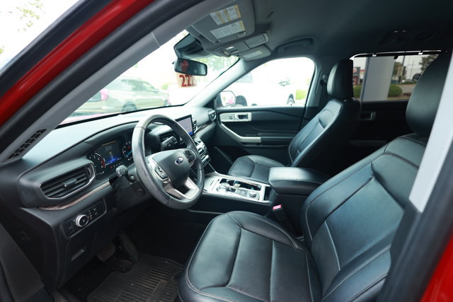 Certified 2021 Ford Explorer Limited w/ Equipment Group 301A AWD/4WD image 14