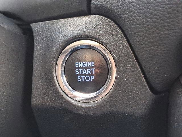 Used 2021 Toyota RAV4 XLE w/ Convenience Package image 21