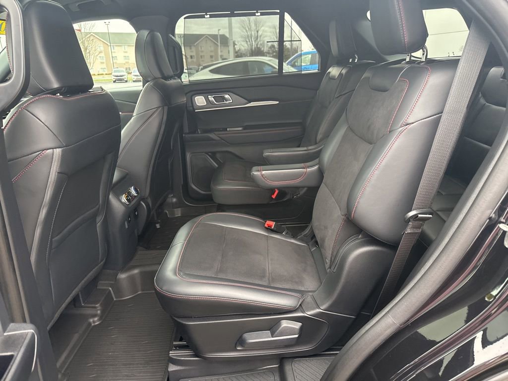 Certified 2025 Ford Explorer ST image 55