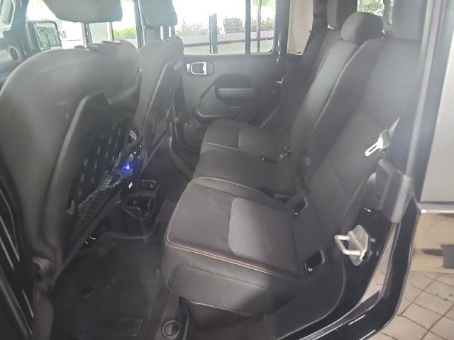 Used 2022 Jeep Gladiator Mojave AWD/4WD image 6