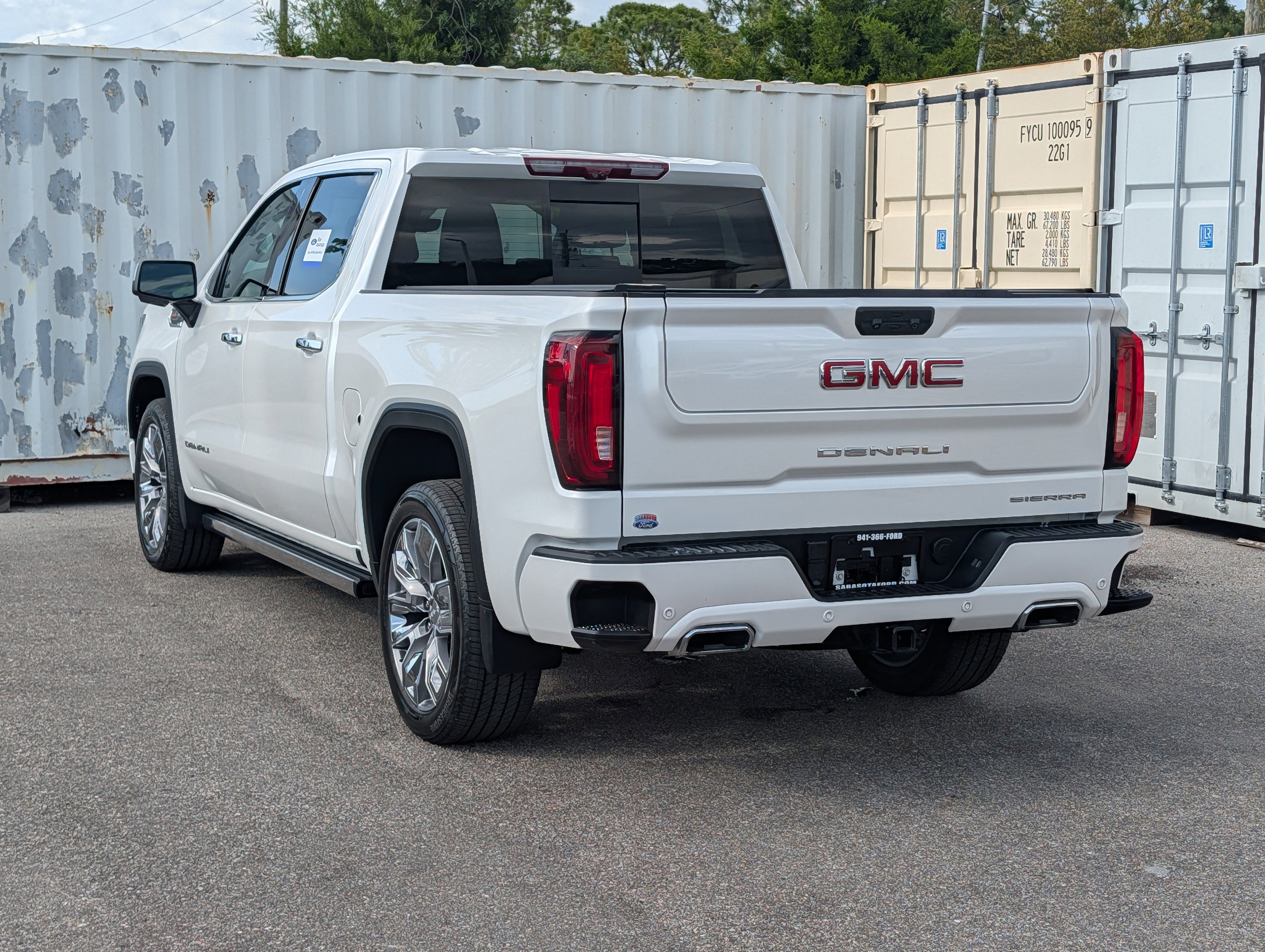 Used 2024 GMC Sierra 1500 Denali AWD/4WD image 6