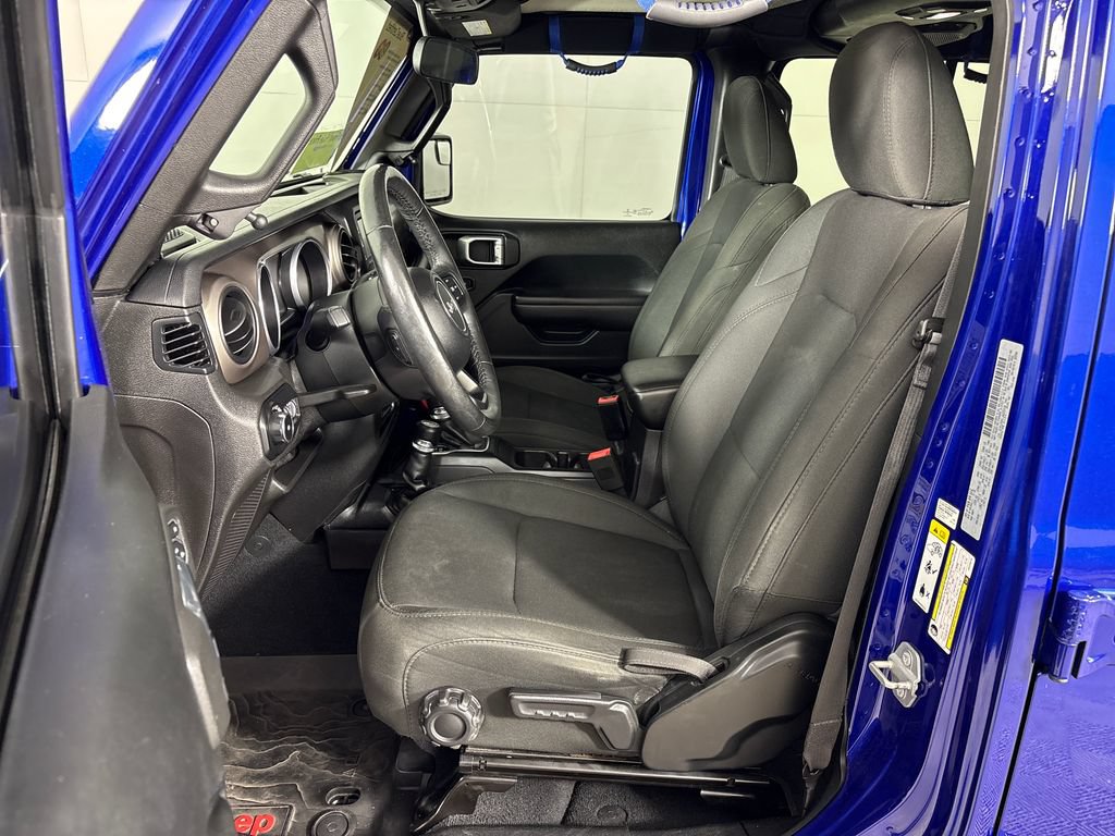 Used 2018 Jeep Wrangler Unlimited Sport S AWD/4WD image 28