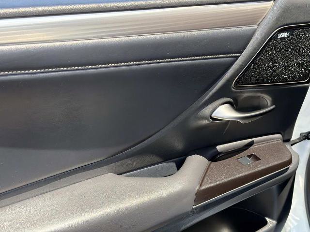 Used 2019 Lexus ES 350 F Sport w/ Accessory Package 2 FWD image 19