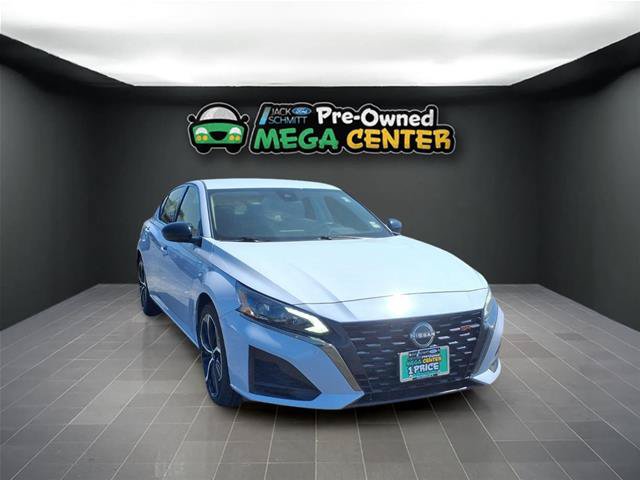 Used 2024 Nissan Altima 2.5 SR FWD image 25