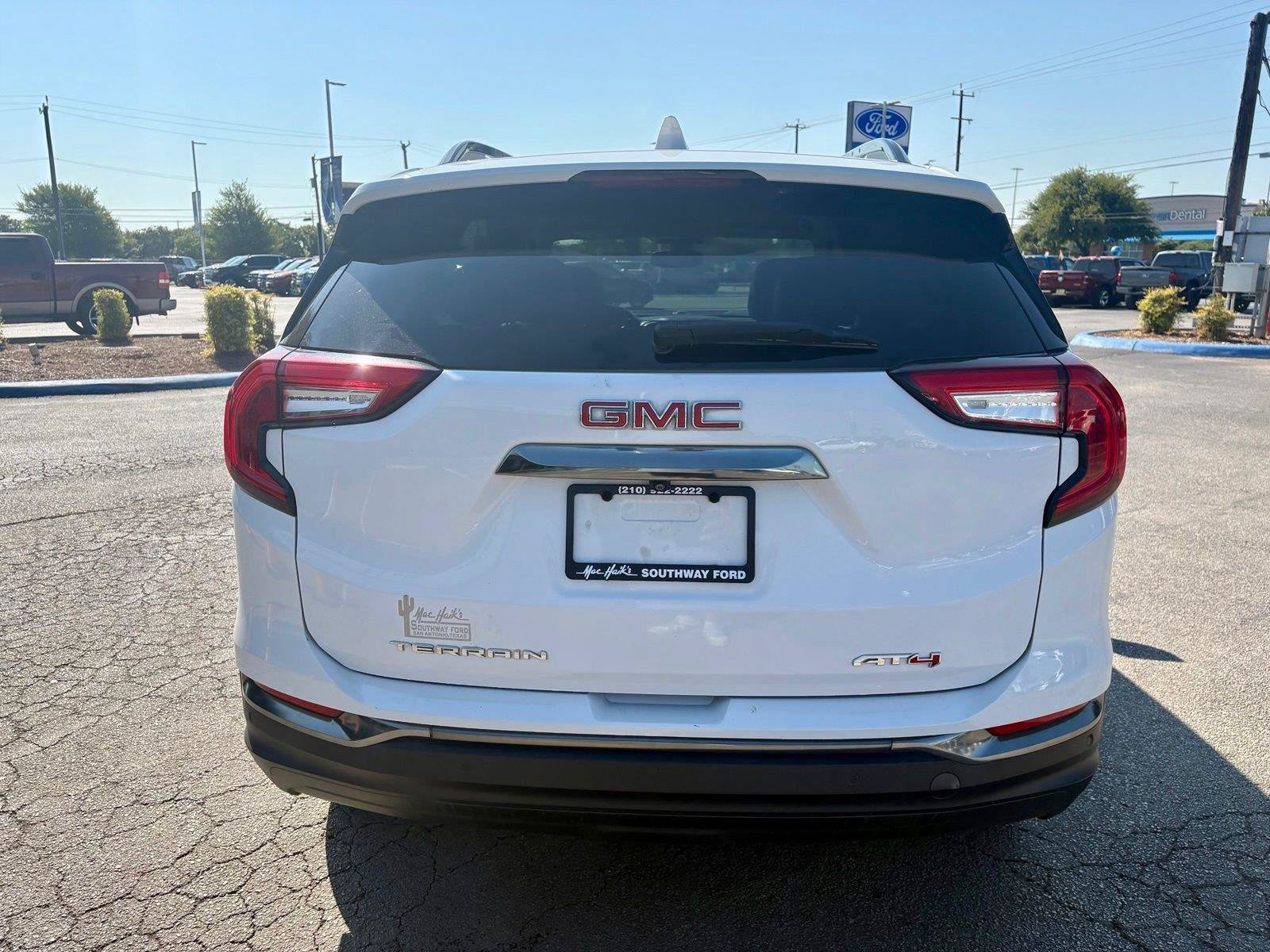 Used 2023 GMC Terrain AT4 AWD/4WD image 6