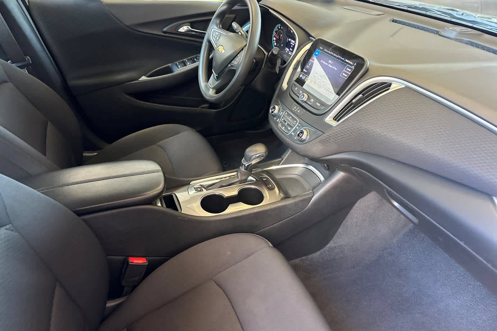 Used 2024 Chevrolet Malibu LT FWD image 16