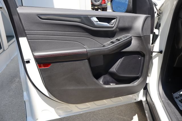 Certified 2023 Ford Escape ST-Line w/ Tech Pack #1 FWD image 12