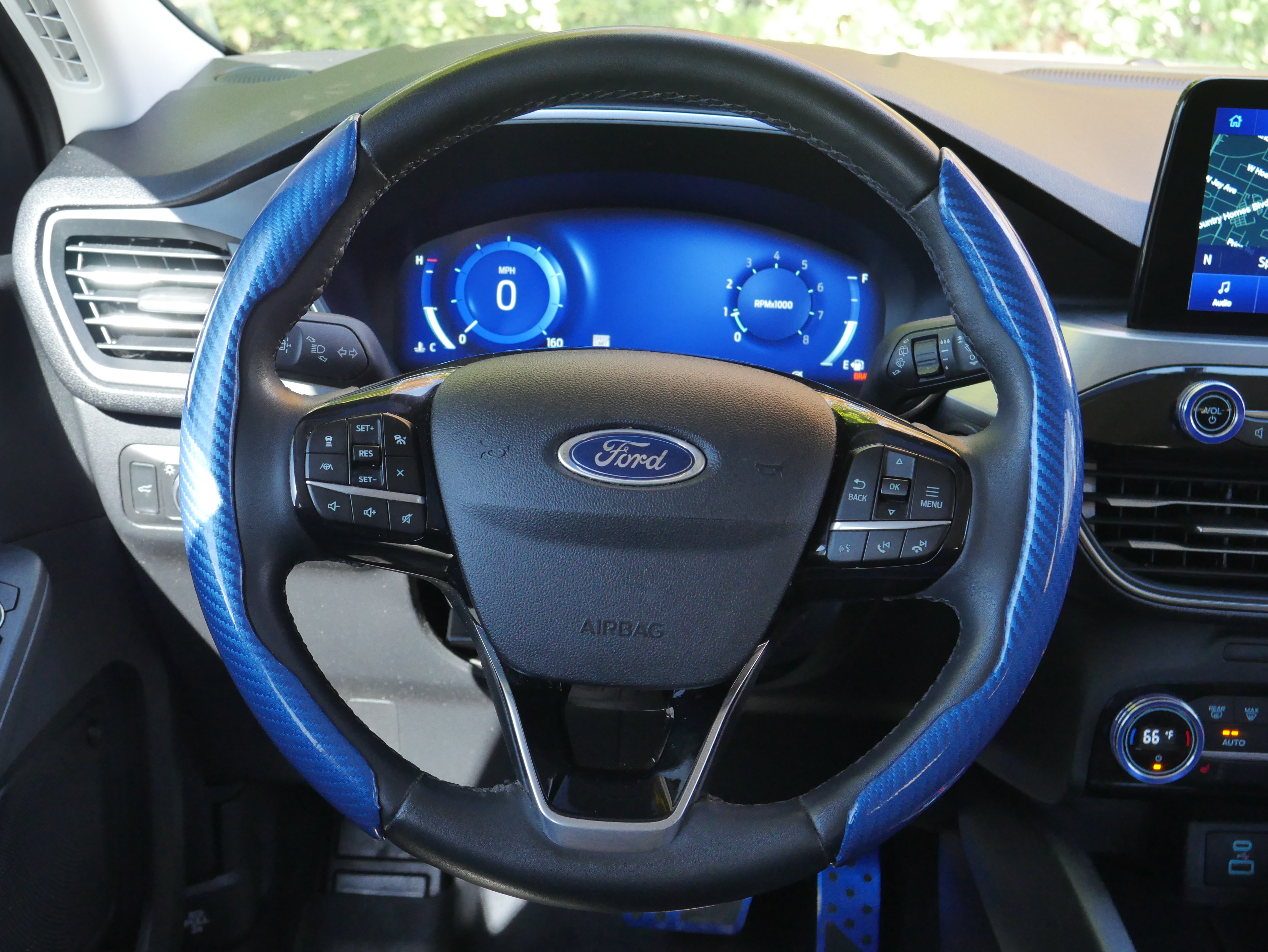 Certified 2021 Ford Escape Titanium AWD/4WD image 6