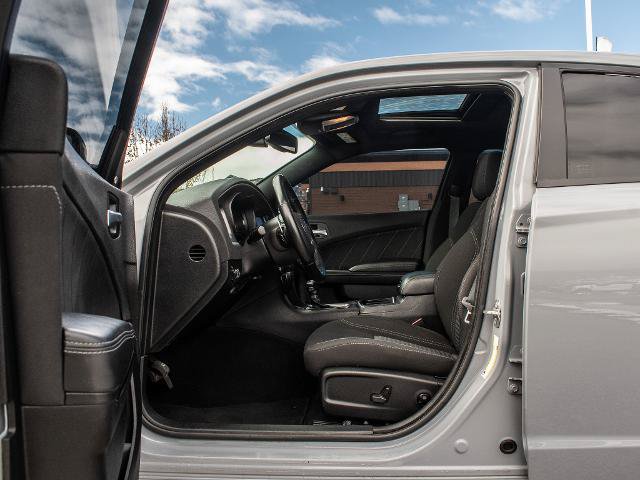 Used 2021 Dodge Charger SXT w/ Driver Convenience Group AWD/4WD image 18