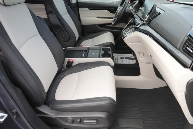 Used 2025 Honda Odyssey Elite image 21