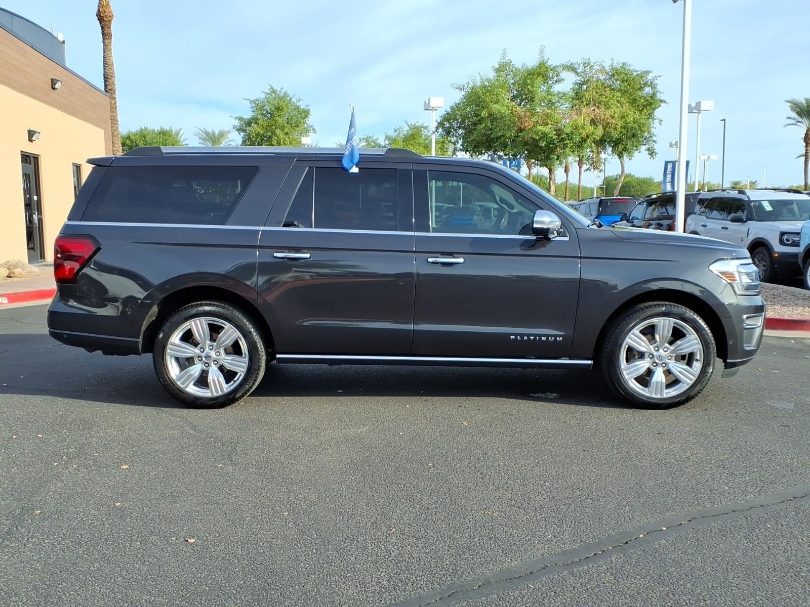 Certified 2024 Ford Expedition Max Platinum AWD/4WD image 3