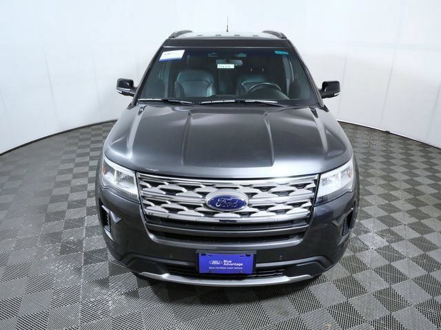 Certified 2018 Ford Explorer XLT w/ Equipment Group 202A AWD/4WD image 3