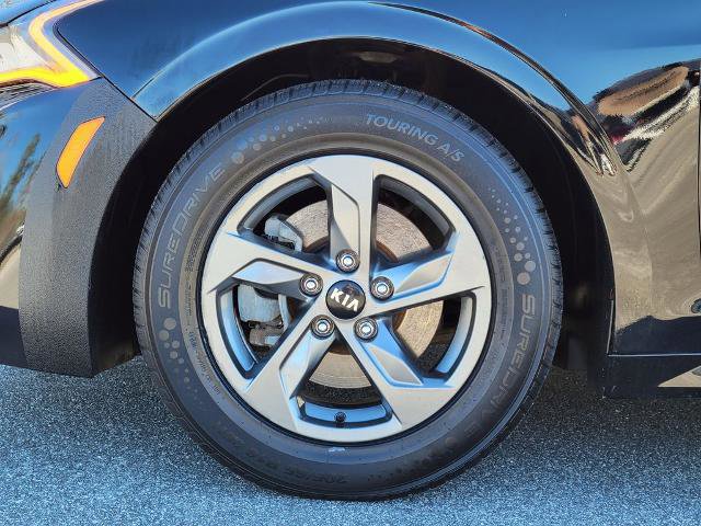 Used 2021 Kia K5 LXS image 10