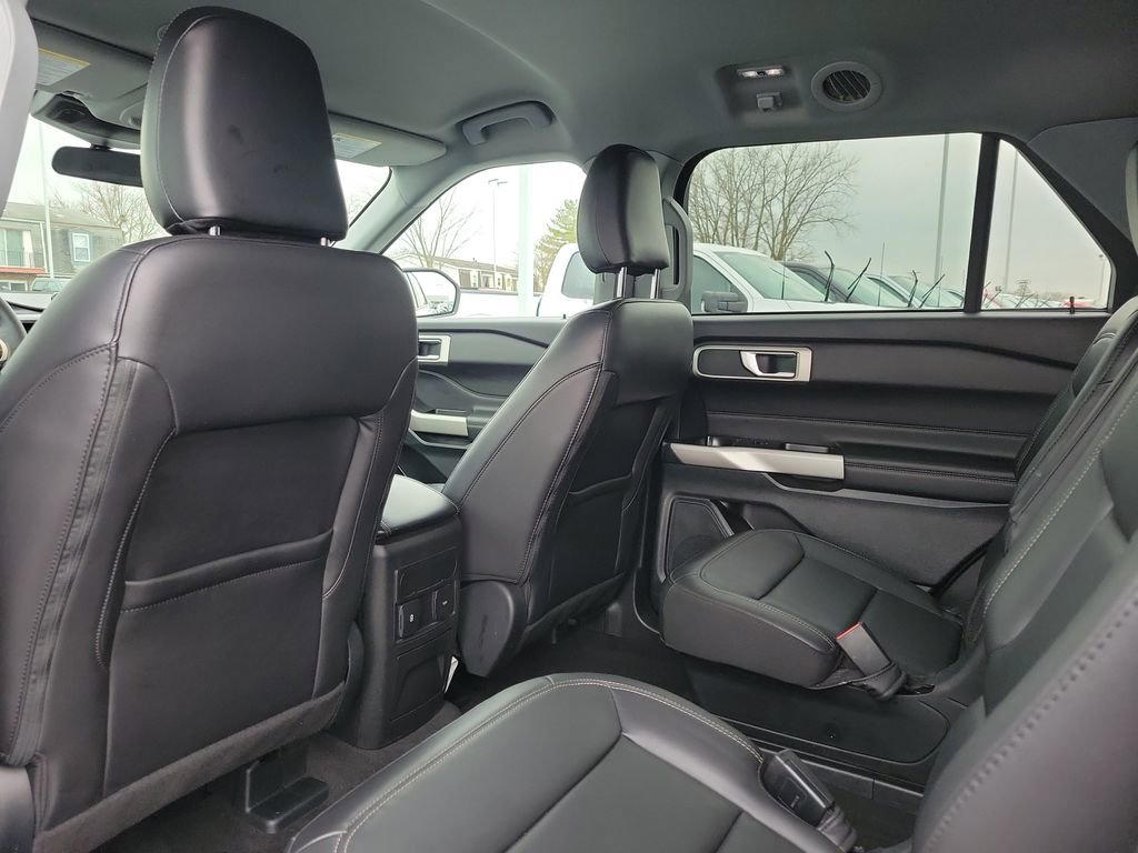Certified 2023 Ford Explorer XLT w/ Equipment Group 202A image 15