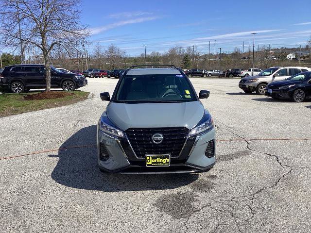 Used 2021 Nissan Kicks SR w/ SR Premium Package FWD image 2