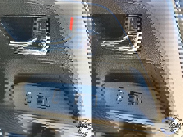 Used 2017 Toyota RAV4 XLE image 33