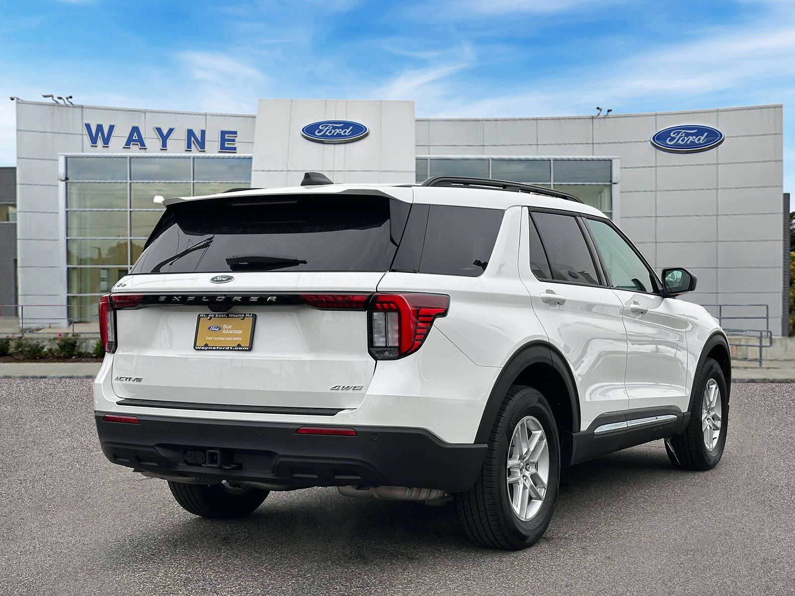 Certified 2025 Ford Explorer Active image 4