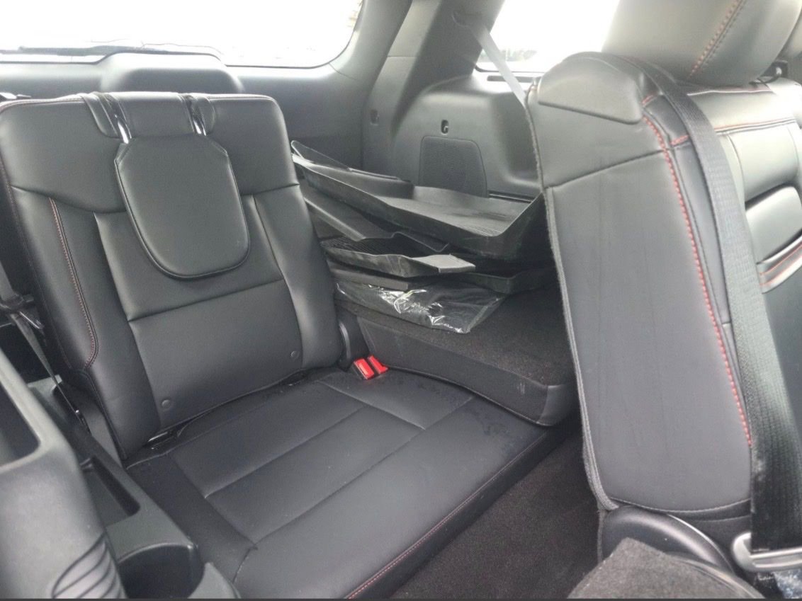 Certified 2025 Ford Explorer ST-Line w/ Premium Package AWD/4WD image 14