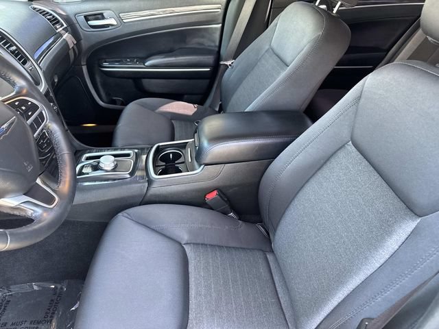 Used 2022 Chrysler 300 Touring w/ Sport Appearance Package RWD image 22
