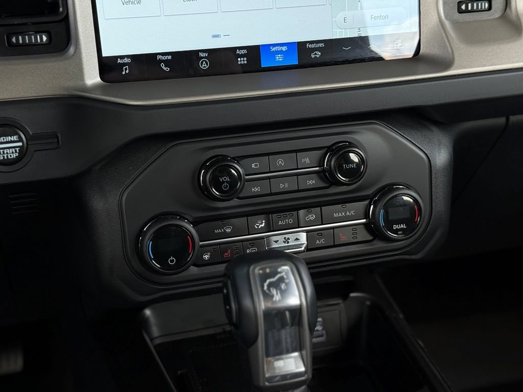 Certified 2025 Ford Bronco Outer Banks AWD/4WD image 24