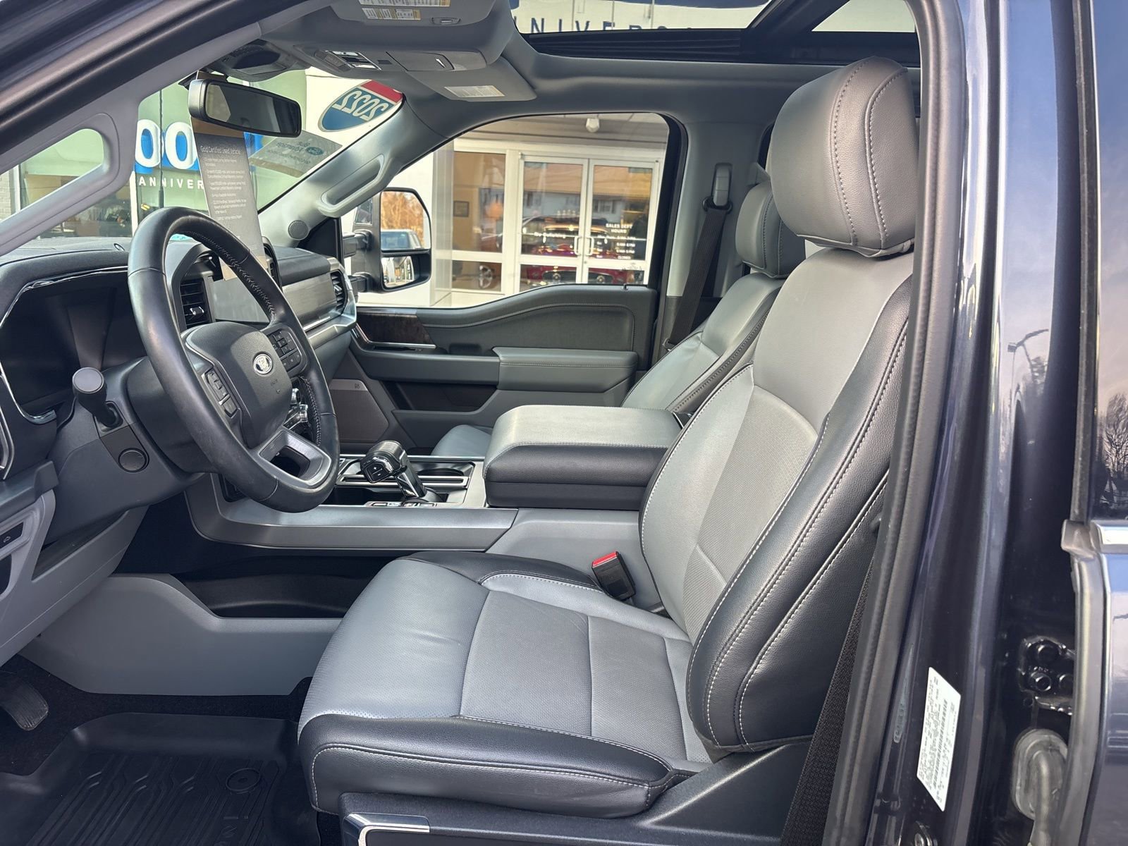 Certified 2022 Ford F150 Lariat w/ Equipment Group 502A High image 14