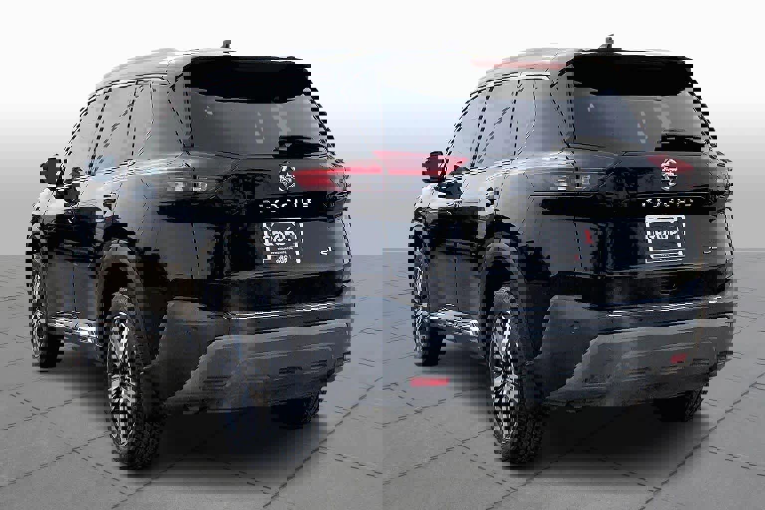 Used 2021 Nissan Rogue SL w/ Premium Package image 11