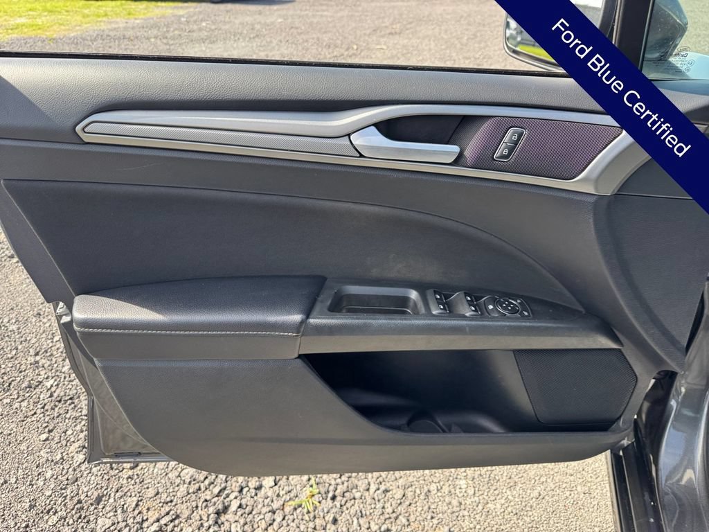 Certified 2020 Ford Fusion SE FWD image 35